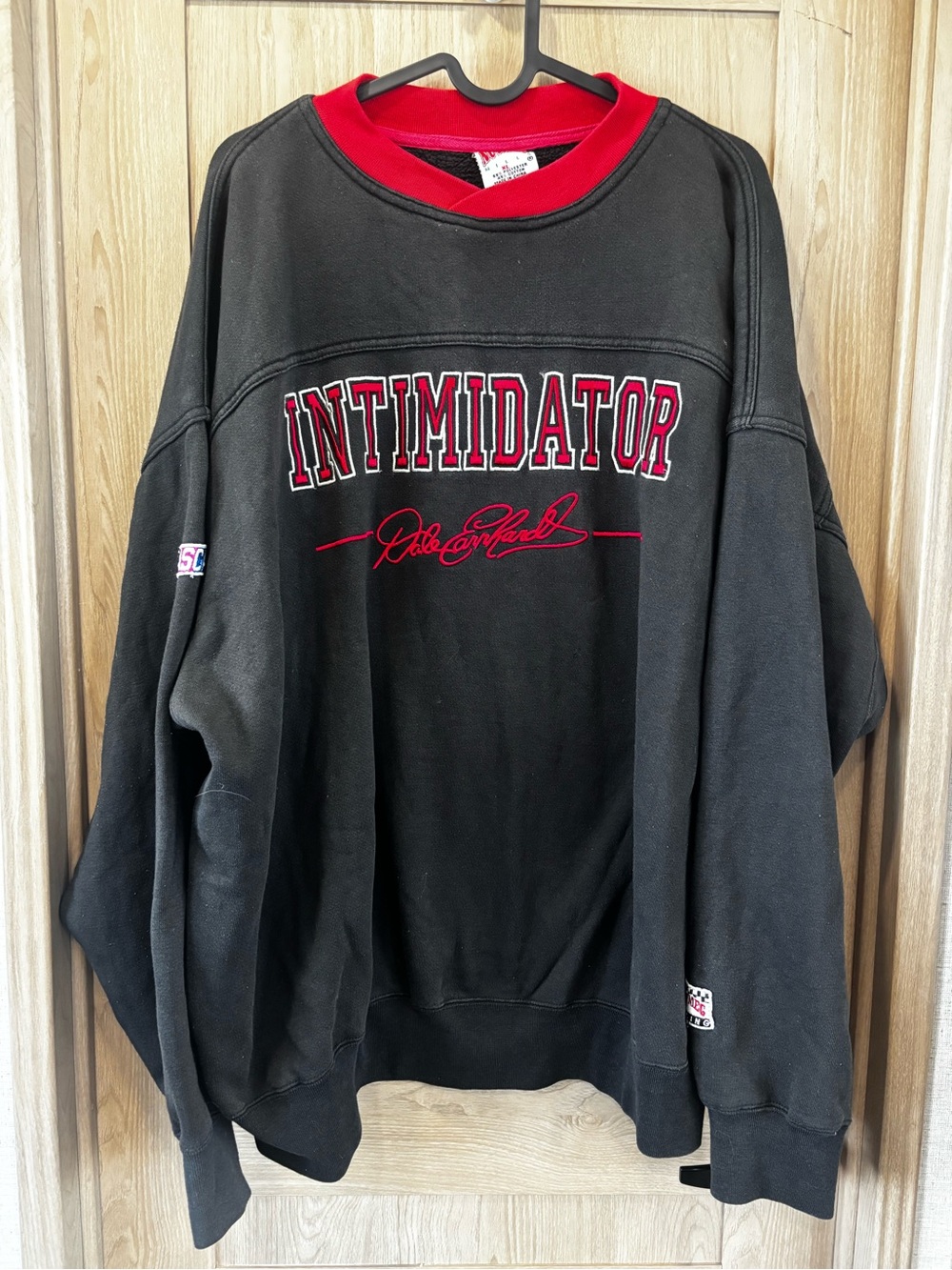 Intimidator Dale Earnhardt NASCAR Sweatshirt Vintage Size XL 90s Y2K